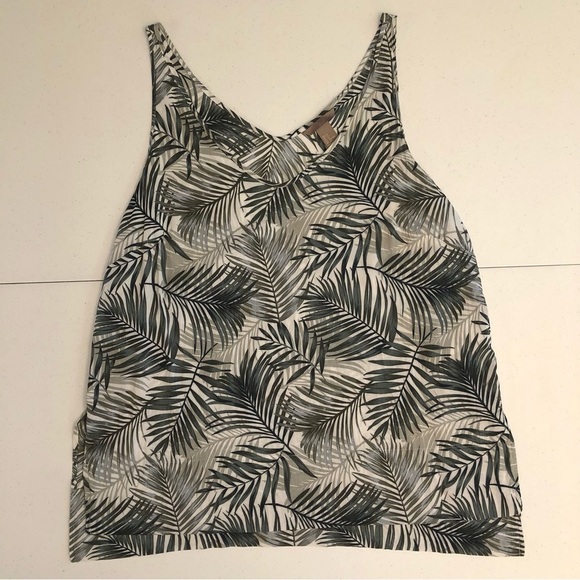 H&M Lightweight Green & Cream Fern Print Tank Top Size 16 - Picture 3 of 7